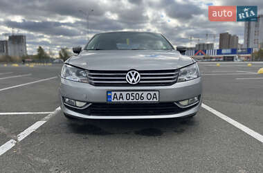 Седан Volkswagen Passat 2013 в 
