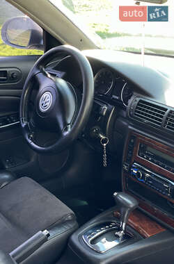 Седан Volkswagen Passat 2005 в 