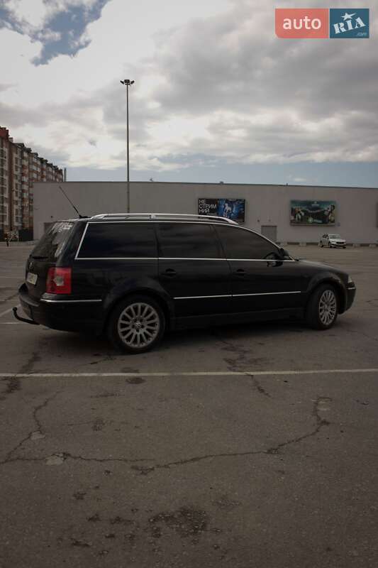 Універсал Volkswagen Passat 2004 в Підлужжі