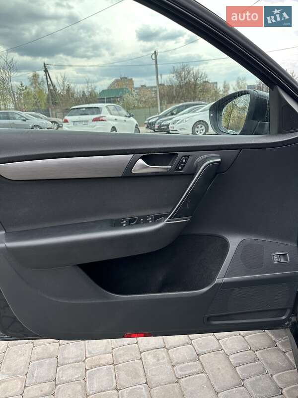 Універсал Volkswagen Passat 2012 в Кривому Розі