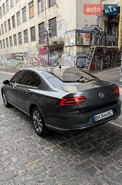 Седан Volkswagen Passat 2016 в 