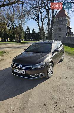Універсал Volkswagen Passat 2013 в Тернополі