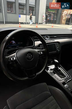 Универсал Volkswagen Passat 2016 в 