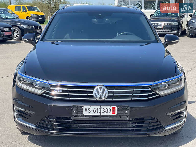 Универсал Volkswagen Passat 2018 в Ужгороде