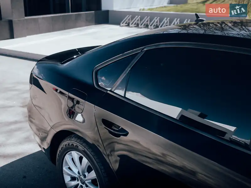 Седан Volkswagen Passat 2012 в 