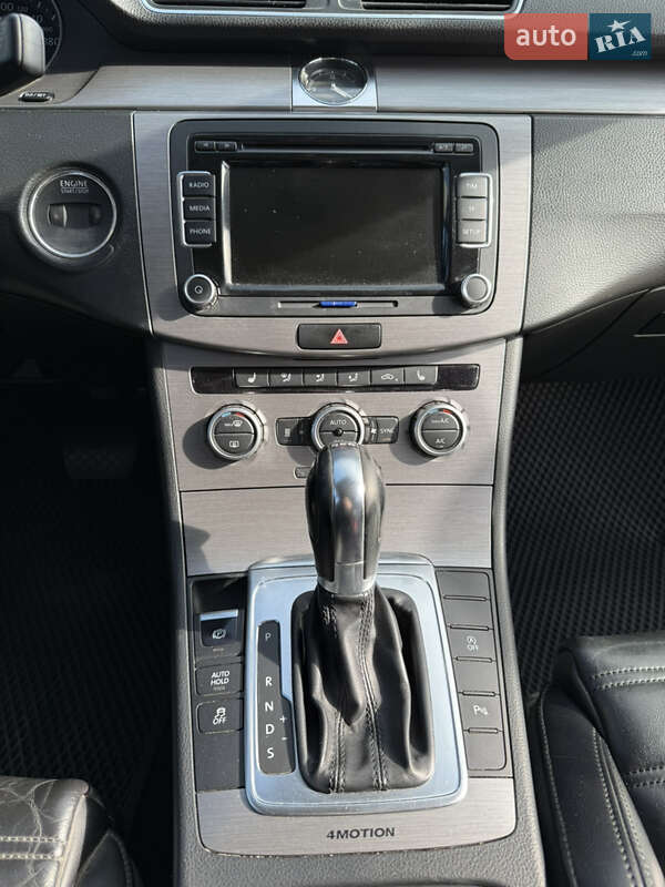 Универсал Volkswagen Passat 2012 в Чернигове