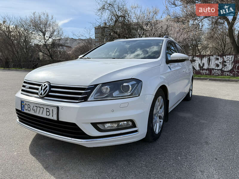 Універсал Volkswagen Passat 2012 в 