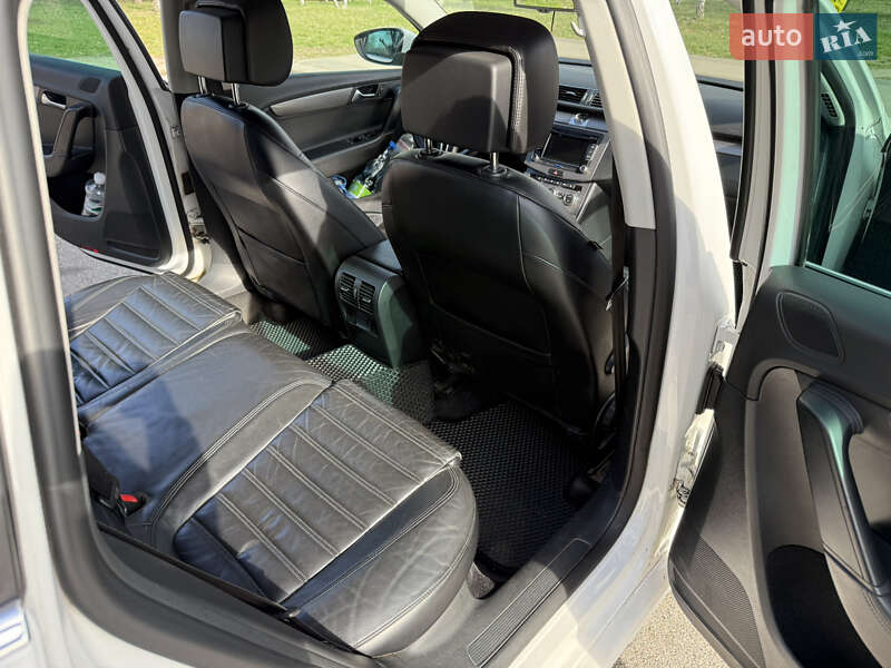 Универсал Volkswagen Passat 2012 в Чернигове