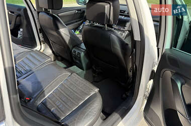 Універсал Volkswagen Passat 2012 в 