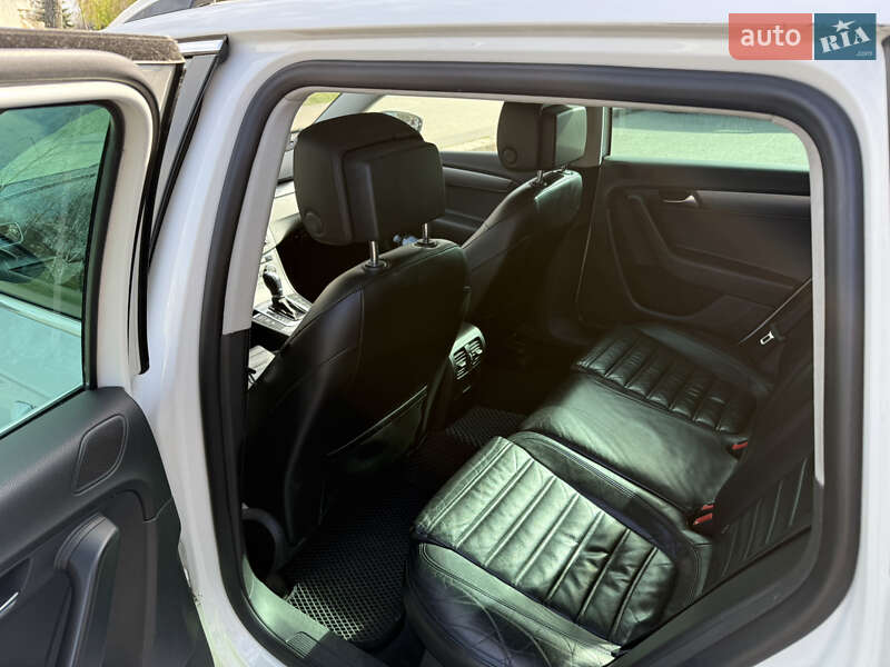 Универсал Volkswagen Passat 2012 в Чернигове