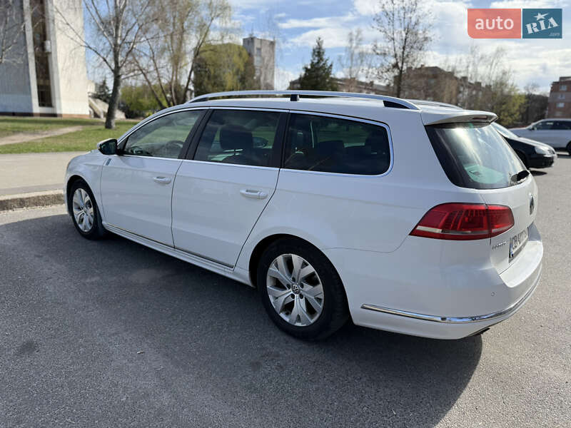 Универсал Volkswagen Passat 2012 в Чернигове