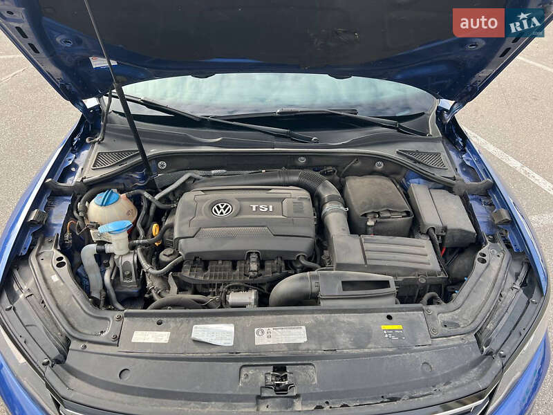 Седан Volkswagen Passat 2016 в Ромнах