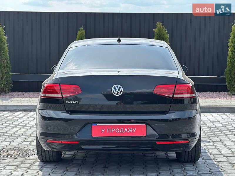 Седан Volkswagen Passat 2015 в Днепре