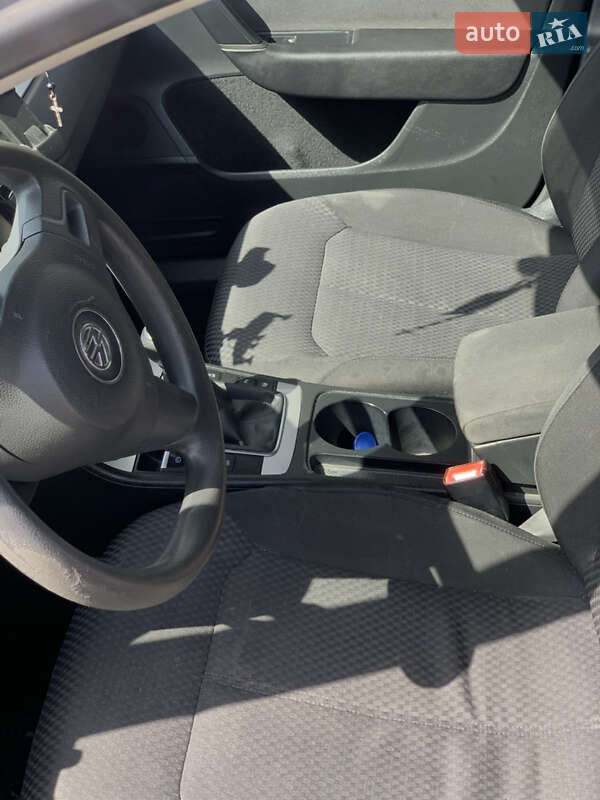 Универсал Volkswagen Passat 2010 в Львове