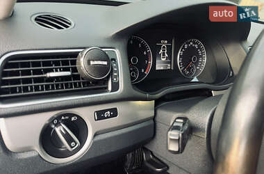 Седан Volkswagen Passat 2013 в 