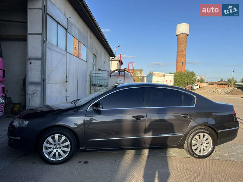 Седан Volkswagen Passat 2010 в Дрогобыче