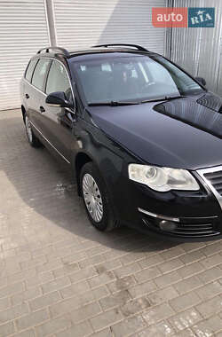Универсал Volkswagen Passat 2008 в Харькове