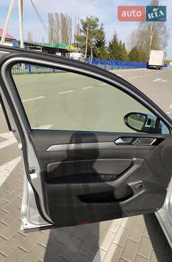 Универсал Volkswagen Passat 2015 в 
