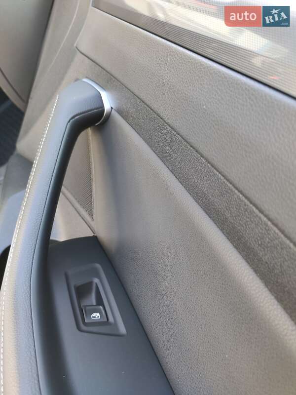 Універсал Volkswagen Passat 2015 в Ковелі