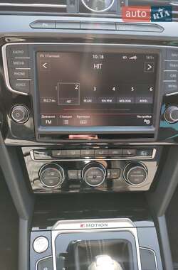 Универсал Volkswagen Passat 2015 в 