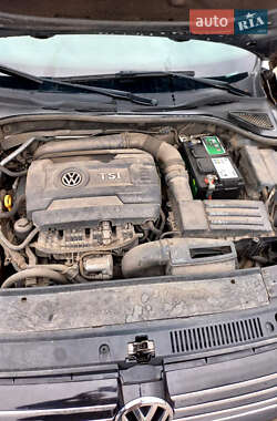 Седан Volkswagen Passat 2015 в 