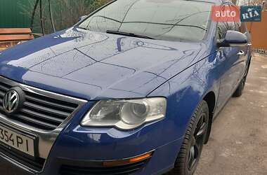 Седан Volkswagen Passat 2005 в 