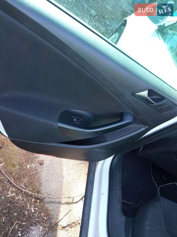 Универсал Volkswagen Passat 2008 в Житомире