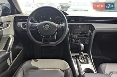 Седан Volkswagen Passat 2021 в 