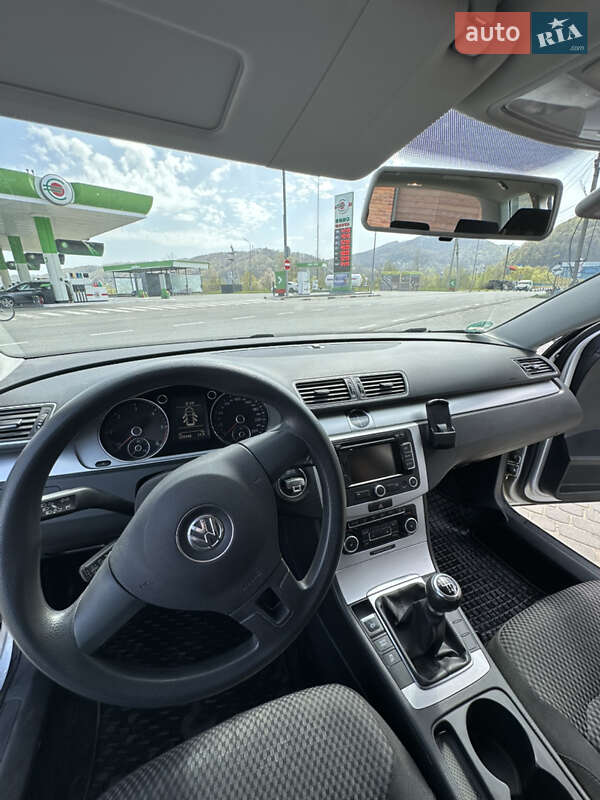 Универсал Volkswagen Passat 2011 в Косове