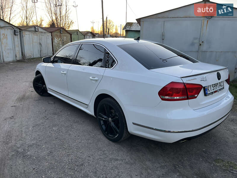 Седан Volkswagen Passat 2013 в Василькові