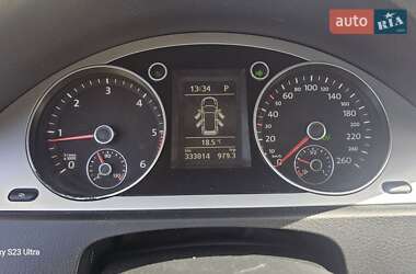 Універсал Volkswagen Passat 2010 в 