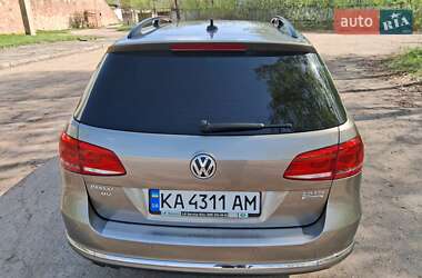 Універсал Volkswagen Passat 2013 в 