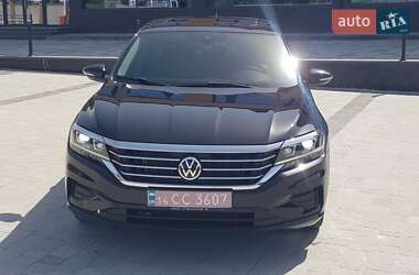 Седан Volkswagen Passat 2021 в Городку
