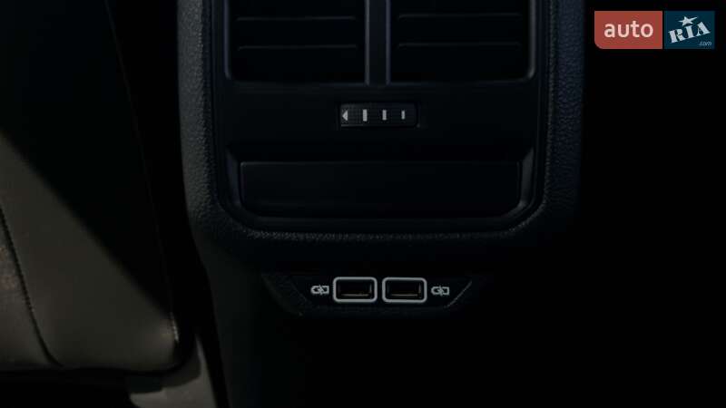 Седан Volkswagen Passat 2021 в Городке