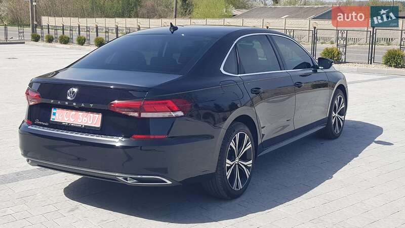Седан Volkswagen Passat 2021 в Городке