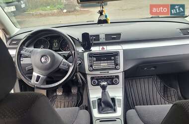 Универсал Volkswagen Passat 2010 в Киеве