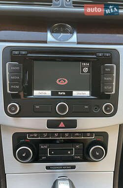 Седан Volkswagen Passat 2011 в 