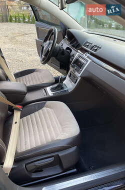 Седан Volkswagen Passat 2011 в 