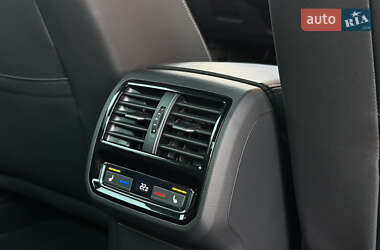 Седан Volkswagen Passat 2020 в 