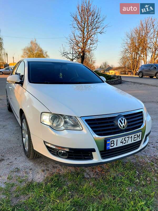 Седан Volkswagen Passat 2010 в 