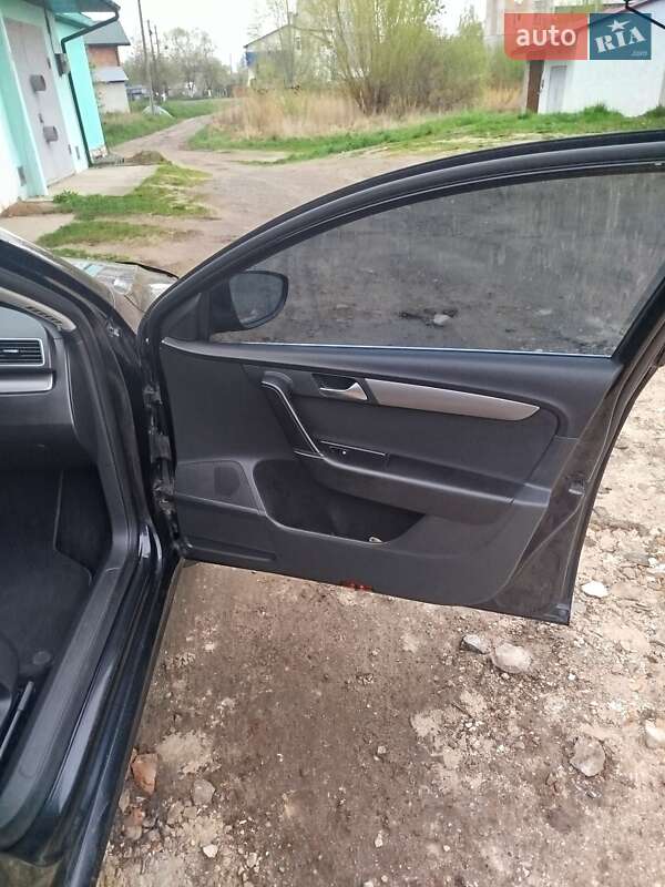 Универсал Volkswagen Passat 2011 в Каменке-Бугской