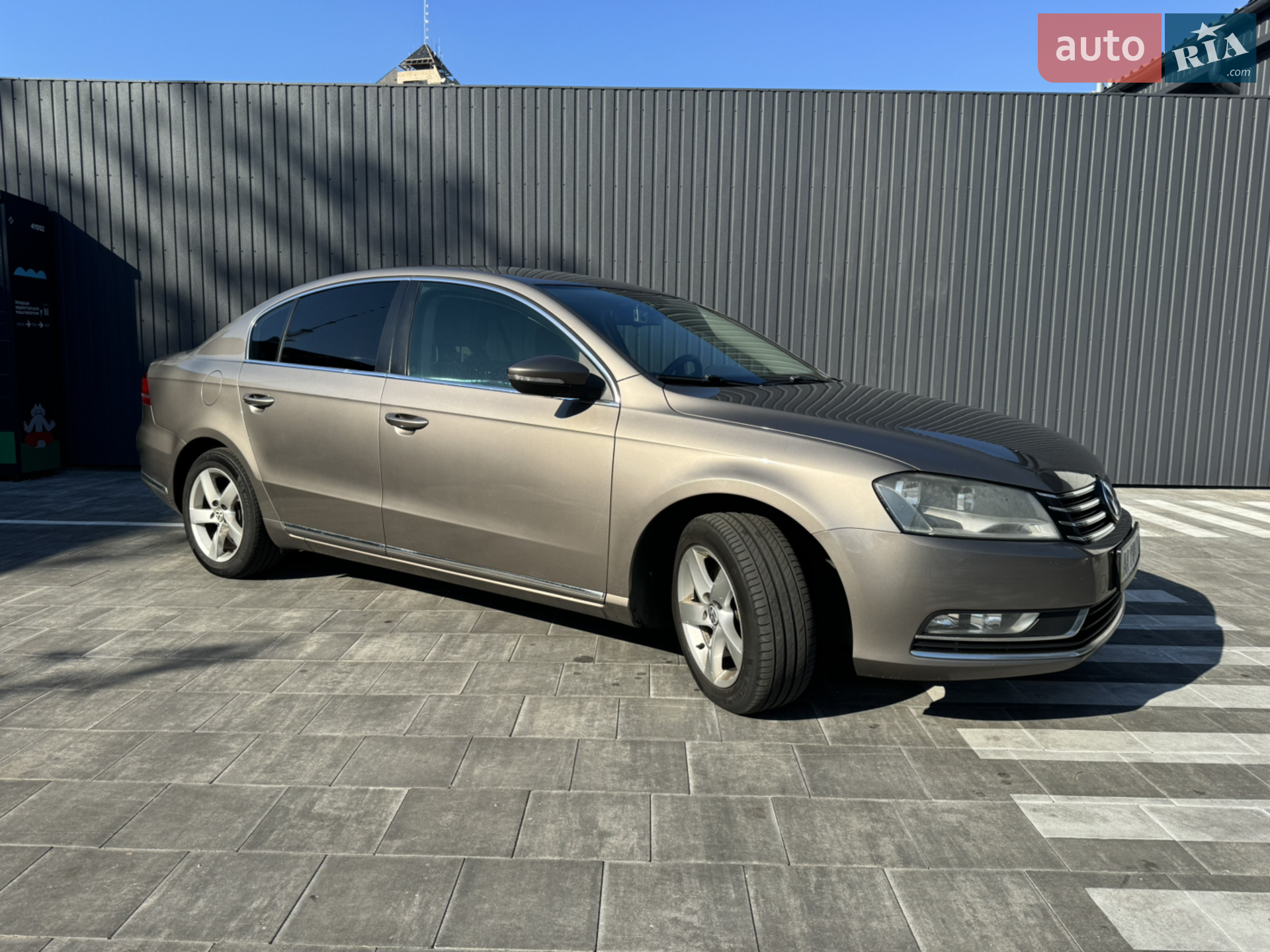 2011 Volkswagen Passat - мініатюра 9