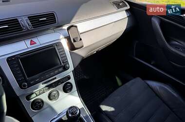 Седан Volkswagen Passat 2005 в 