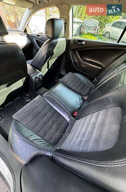 Седан Volkswagen Passat 2005 в 