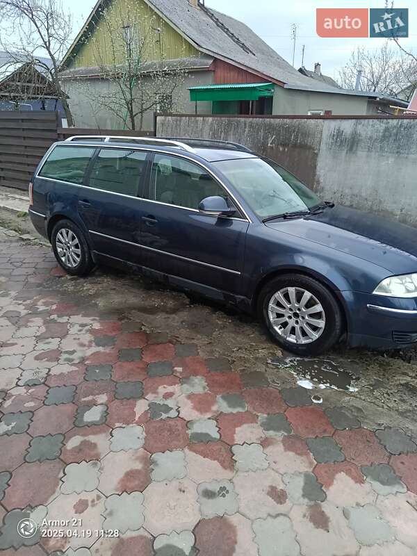 Універсал Volkswagen Passat 2004 в Рівному