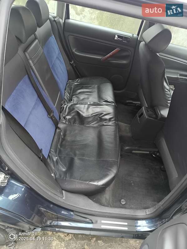 Універсал Volkswagen Passat 2004 в Рівному