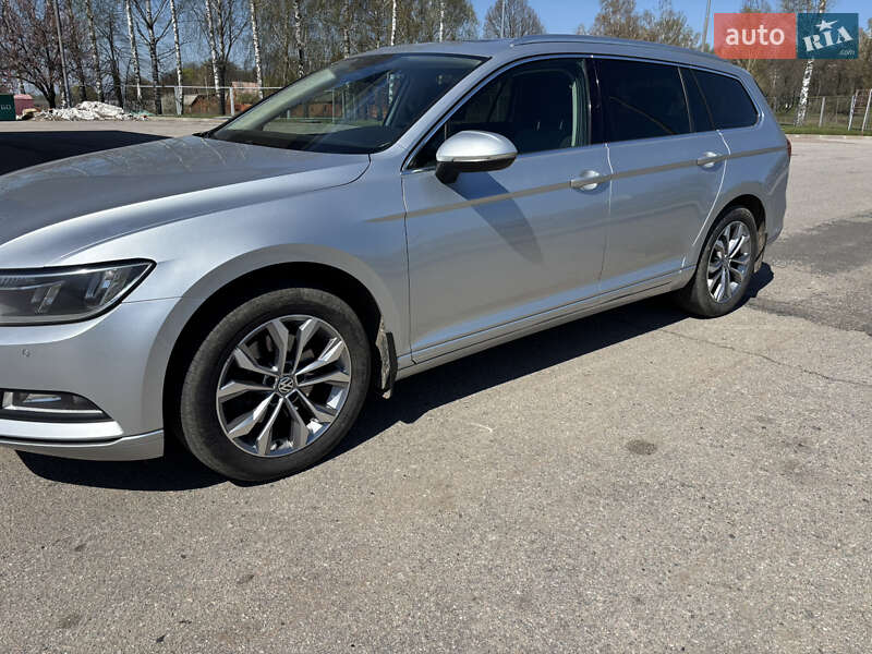 Універсал Volkswagen Passat 2015 в Ромнах