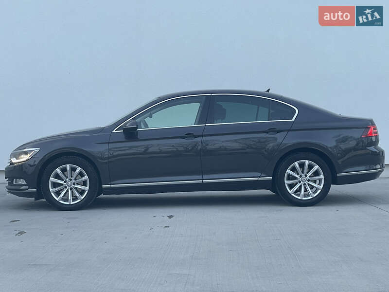 Седан Volkswagen Passat 2018 в Луцке