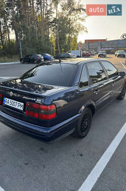 Седан Volkswagen Passat 1996 в Киеве