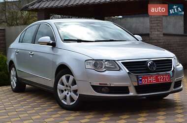 Седан Volkswagen Passat 2006 в 